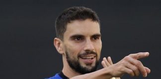 CSA anuncia contratação de Rodrigo Pimpão, ex-jogador do Botafogo