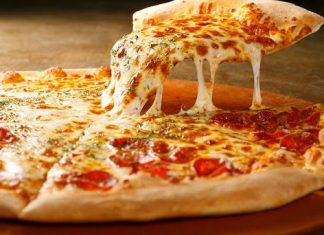 Pizza de liquidificador: receita fácil e rápida para o fim de semana! Pizza de liquidificador: receita fácil e rápida para o fim de semana!