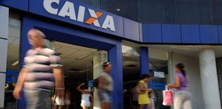 Governo volta atrás e não vai antecipar o pagamento da segunda parcela do auxílio emergencial Governo volta atrás e não vai antecipar o pagamento da segunda parcela do auxílio emergencial