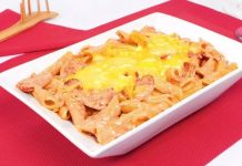 Receita de macarrão na pressão com calabresa e queijo Receita de macarrão na pressão com calabresa e queijo