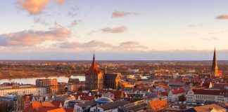 Rostock é 1ª cidade da Alemanha a anunciar estar livre do coronavírus Rostock é 1ª cidade da Alemanha a anunciar estar livre do coronavírus