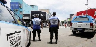 É grave o estado de saúde de mulher baleada no pescoço durante assalto a ônibus É grave o estado de saúde de mulher baleada no pescoço durante assalto a ônibus