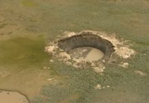 Crateras gigantes surgem e causam espanto na Rússia; veja imagens Crateras gigantes surgem e causam espanto na Rússia; veja imagens