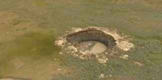 Crateras gigantes surgem e causam espanto na Rússia; veja imagens Crateras gigantes surgem e causam espanto na Rússia; veja imagens