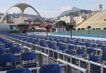 Possibilidade de não ter desfile em 2021 será discutida no dia 24, diz Liesa Possibilidade de não ter desfile em 2021 será discutida no dia 24, diz Liesa