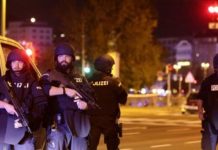Polícia confirma segunda vítima fatal em ataque a sinagoga em Viena Polícia confirma segunda vítima fatal em ataque a sinagoga em Viena