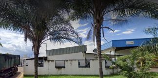 Trabalhador morre após fardo de 500 kg cair sobre ele em indústria, em Uberlândia Trabalhador morre após fardo de 500 kg cair sobre ele em indústria, em Uberlândia