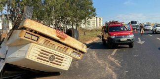 Grave acidente em Anel Viário de Uberlândia Grave acidente em Anel Viário de Uberlândia