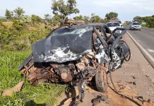 Motorista morre e cinco pessoas ficam feridas após batida de frente entre carro e táxi na MGC-452 em Uberlândia Motorista morre e cinco pessoas ficam feridas após batida de frente entre carro e táxi na MGC-452 em Uberlândia
