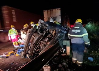 Acidente gravíssimo com duas mortes na BR 050 sentido Uberaba Acidente gravíssimo com duas mortes na BR 050 sentido Uberaba