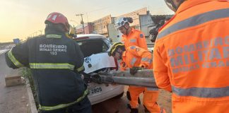 Mulher tem perna amputada em grave acidente na BR-365 em Uberlândia Mulher tem perna amputada em grave acidente na BR-365 em Uberlândia