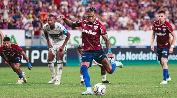 Marinho recebe apoio de principal torcida organizada do Fortaleza Marinho recebe apoio de principal torcida organizada do Fortaleza