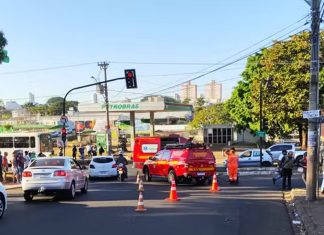 Idosa morre atropelada por ônibus e é arrastada por 50m em Uberlândia Idosa morre atropelada por ônibus e é arrastada por 50m em Uberlândia