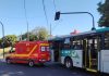Ônibus bate em ambulância durante ocorrência de atropelamento em Uberlândia Ônibus bate em ambulância durante ocorrência de atropelamento em Uberlândia