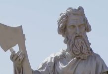 Nossa Senhora da Abadia: Basílica de Romaria recebe esculturas dos 12 apóstolos Basílica de Romaria recebe esculturas dos 12 apóstolos