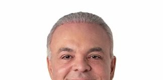 Paulo Sérgio, candidato do PP, foi eleito prefeito de Uberlândia no primeiro turno. Paulo Sérgio, candidato do PP, foi eleito prefeito de Uberlândia no primeiro turno.