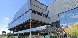 Eletricista morre após cair de prédio enquanto trabalhava em Uberlândia Eletricista morre após cair de prédio enquanto trabalhava em Uberlândia