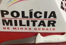 Mulher Trans é Detida Suspeita de Esfaquear Parceiro em Briga Doméstica Mulher Trans é Detida Suspeita de Esfaquear Parceiro em Briga Doméstica