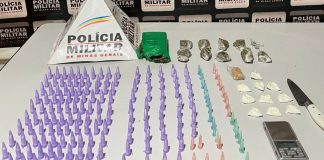 Polícia Militar Descobre Drogas Escondidas em Jazigo no Cemitério de Frutal Polícia Militar Descobre Drogas Escondidas em Jazigo no Cemitério de Frutal