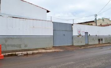 Detenta é encontrada morta um dia após ser presa em MG Detenta é encontrada morta um dia após ser presa em MG