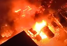 Incêndio em Ferro-Velho na BR-050 em Uberlândia Aciona Corpo de Bombeiros Incêndio em Ferro-Velho na BR-050 em Uberlândia Aciona Corpo de Bombeiros