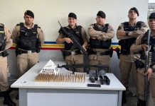 Mulher É Presa com Fuzil Tcheco e Drogas Destinadas a Presídio na Grande BH Mulher É Presa com Fuzil Tcheco e Drogas Destinadas a Presídio na Grande BH