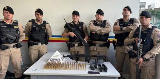 Mulher É Presa com Fuzil Tcheco e Drogas Destinadas a Presídio na Grande BH Mulher É Presa com Fuzil Tcheco e Drogas Destinadas a Presídio na Grande BH