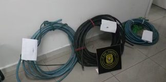 Polícia Civil de Uberlândia prende três homens por furto de cabos de cobre no Bairro Lídice Polícia Civil de Uberlândia prende três homens por furto de cabos de cobre no Bairro Lídice