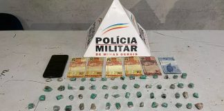 Polícia Militar apreende drogas e detém adolescente durante operação no bairro Integração, em Uberlândia Polícia Militar apreende drogas e detém adolescente durante operação no bairro Integração, em Uberlândia