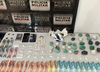 Polícia Militar apreende drogas e detém adolescentes infratores em Santa Vitória Polícia Militar apreende drogas e detém adolescentes infratores em Santa Vitória