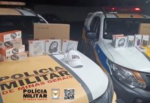 Homem é preso por descaminho em Araguari com celulares, antenas, relógios e fones de ouvido apreendidos Homem é preso por descaminho em Araguari com celulares, antenas, relógios e fones de ouvido apreendidos