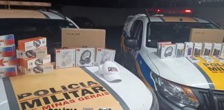 Homem é preso por descaminho em Araguari com celulares, antenas, relógios e fones de ouvido apreendidos Homem é preso por descaminho em Araguari com celulares, antenas, relógios e fones de ouvido apreendidos