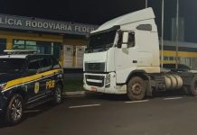Carreta com identificação adulterada é apreendida em Uberaba Carreta com identificação adulterada é apreendida em Uberaba