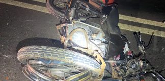 Colisão frontal entre motos em Patos de Minas resulta em duas mortes e um ferido Colisão frontal entre motos em Patos de Minas resulta em duas mortes e um ferido