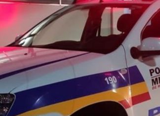 Criança de 3 anos é esquecida por 2 horas em van escolar irregular, e motorista é preso em Uberlândia Criança de 3 anos é esquecida por 2 horas em van escolar irregular, e motorista é preso em Uberlândia