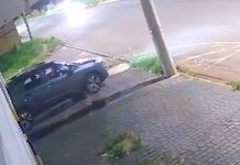 Criminosos da ‘Gangue da Marcha à Ré’ desistem de invasão após alerta de moradores em Uberlândia Criminosos da 'Gangue da Marcha à Ré' desistem de invasão após alerta de moradores em Uberlândia