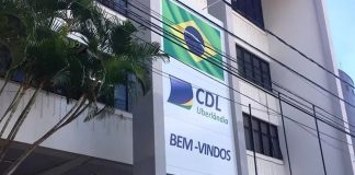 Empresários da Avenida Floriano Peixoto exigem ações contra a criminalidade em Uberlândia Empresários da Avenida Floriano Peixoto exigem ações contra a criminalidade em Uberlândia