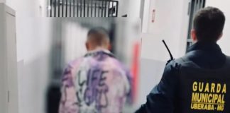 Guarda Civil Municipal prende homem minutos após furto de moto em Uberaba Guarda Civil Municipal prende homem minutos após furto de moto em Uberaba