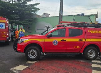 Idosa é atropelada por caminhão em Uberlândia e estado de saúde preocupa Idosa é atropelada por caminhão em Uberlândia e estado de saúde preocupa