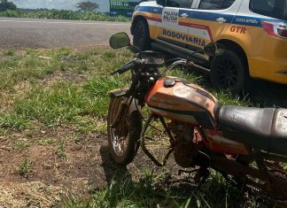 Moto com motor adulterado é apreendida na BR-365 em Uberlândia Moto com motor adulterado é apreendida na BR-365 em Uberlândia