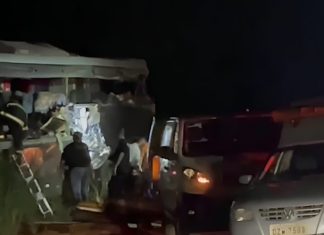 Motorista de Carreta é Preso Após Acidente Fatal que Deixou 12 Universitários Mortos no Interior de SP Motorista de Carreta é Preso Após Acidente Fatal que Deixou 12 Universitários Mortos no Interior de SP