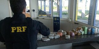 Motorista é preso com drogas ocultas na lataria de carro na BR-153 Motorista é preso com drogas ocultas na lataria de carro na BR-153