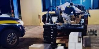 PRF apreende mais de 650 garrafas de vinho na BR-365, em Uberlândia PRF apreende mais de 650 garrafas de vinho na BR-365, em Uberlândia