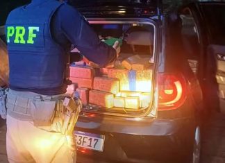 PRF apreende quase 2 toneladas de maconha que seriam enviadas para Araguari PRF apreende quase 2 toneladas de maconha que seriam enviadas para Araguari