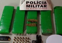 Polícia Militar apreende drogas e arma de fogo em operação em Ituiutaba Polícia Militar apreende drogas e arma de fogo em operação em Ituiutaba