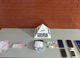 Polícia Militar captura trio suspeito de tráfico de drogas em operação pré-carnaval em Ituiutaba Polícia Militar captura trio suspeito de tráfico de drogas em operação pré-carnaval em Ituiutaba