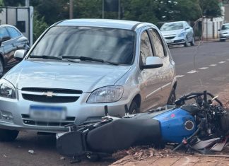 Policial se envolve em acidente durante perseguição no Centro de Ituiutaba Policial se envolve em acidente durante perseguição no Centro de Ituiutaba