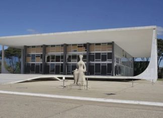 STF anula lei de Uberlândia que vetava ‘linguagem neutra’ nas escolas STF anula lei de Uberlândia que vetava 'linguagem neutra' nas escolas