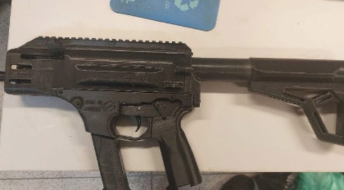 Suspeito é preso em Patrocínio por fabricar armas de fogo com impressora 3D Suspeito é preso em Patrocínio por fabricar armas de fogo com impressora 3D