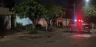Tragédia em Uberlândia Incêndio residencial deixa um morto e uma mulher em estado grave Tragédia em Uberlândia Incêndio residencial deixa um morto e uma mulher em estado grave